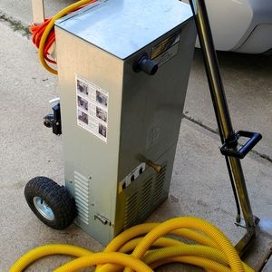 Scooter Husky Carpet Cleaning Machine